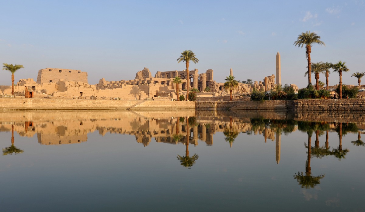 Un antiguo brazo del Nilo sirvió a los constructores egipcios.