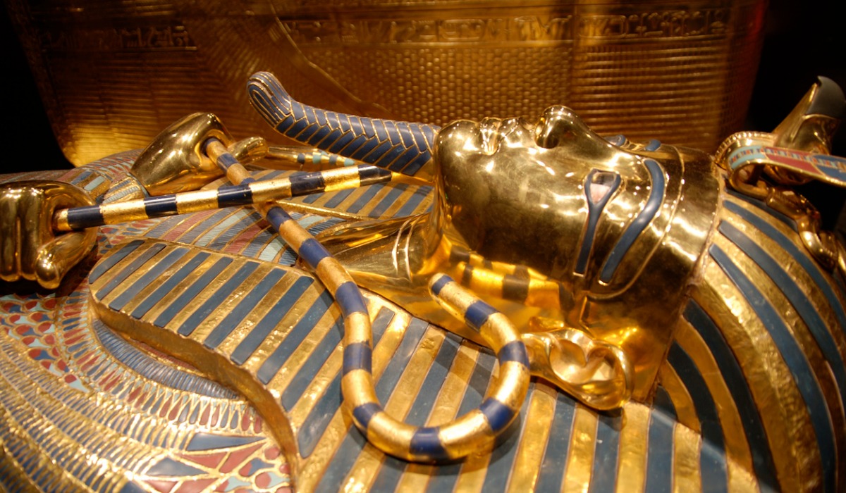 Tras el reinado de Tutankamón, la rama de Khufu comenzó a disminuir.