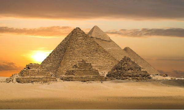 En Egipto descubren una nueva pirámide con 4600 años de antigüedad-0