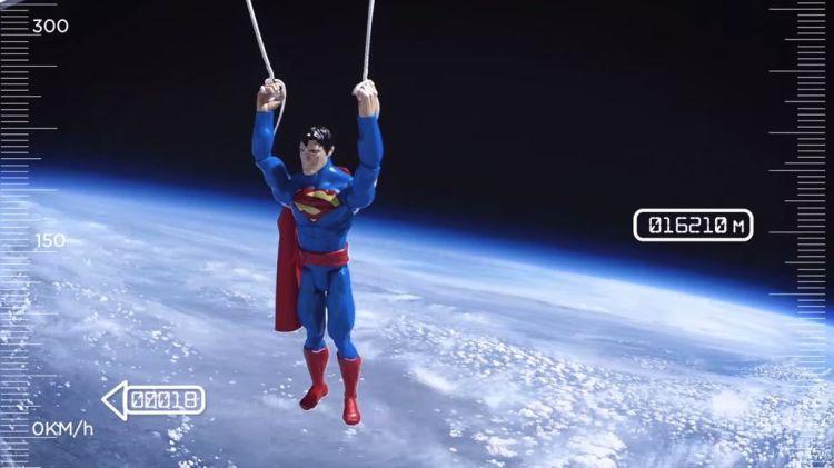 El Superman que cayó del espacio-0
