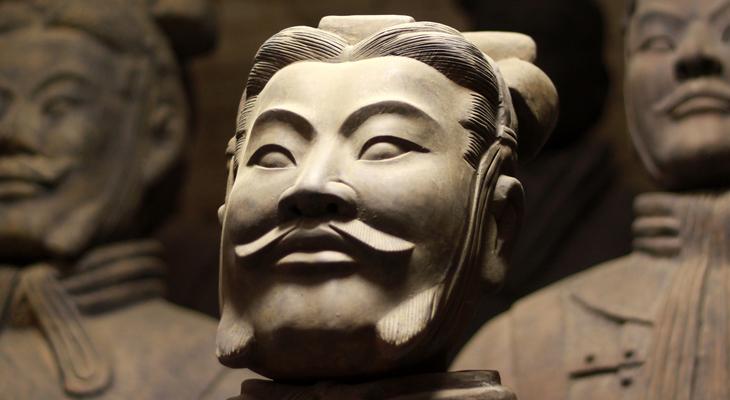 Hallan 27 tumbas y miles de reliquias de la Edad de Oro china-0