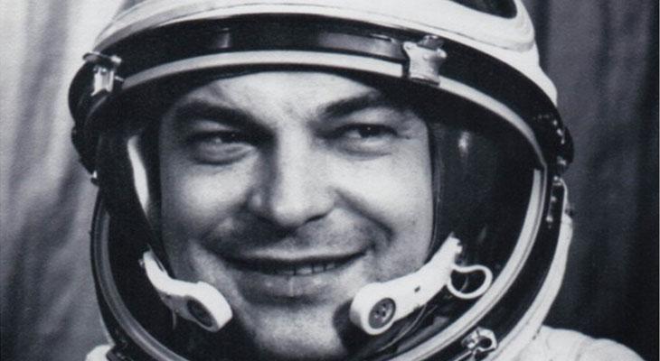 El cosmonauta Yuri Romanenko bate el récord de permanencia en el espacio-0