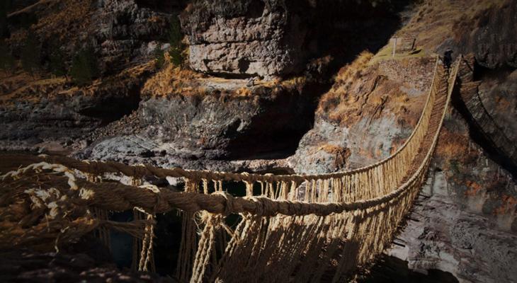 Restauran el último puente colgante inca de Perú-0