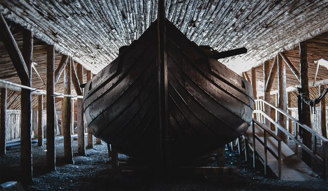 Descubren un barco funerario vikingo que transportó a los monarcas hace mil  años-0